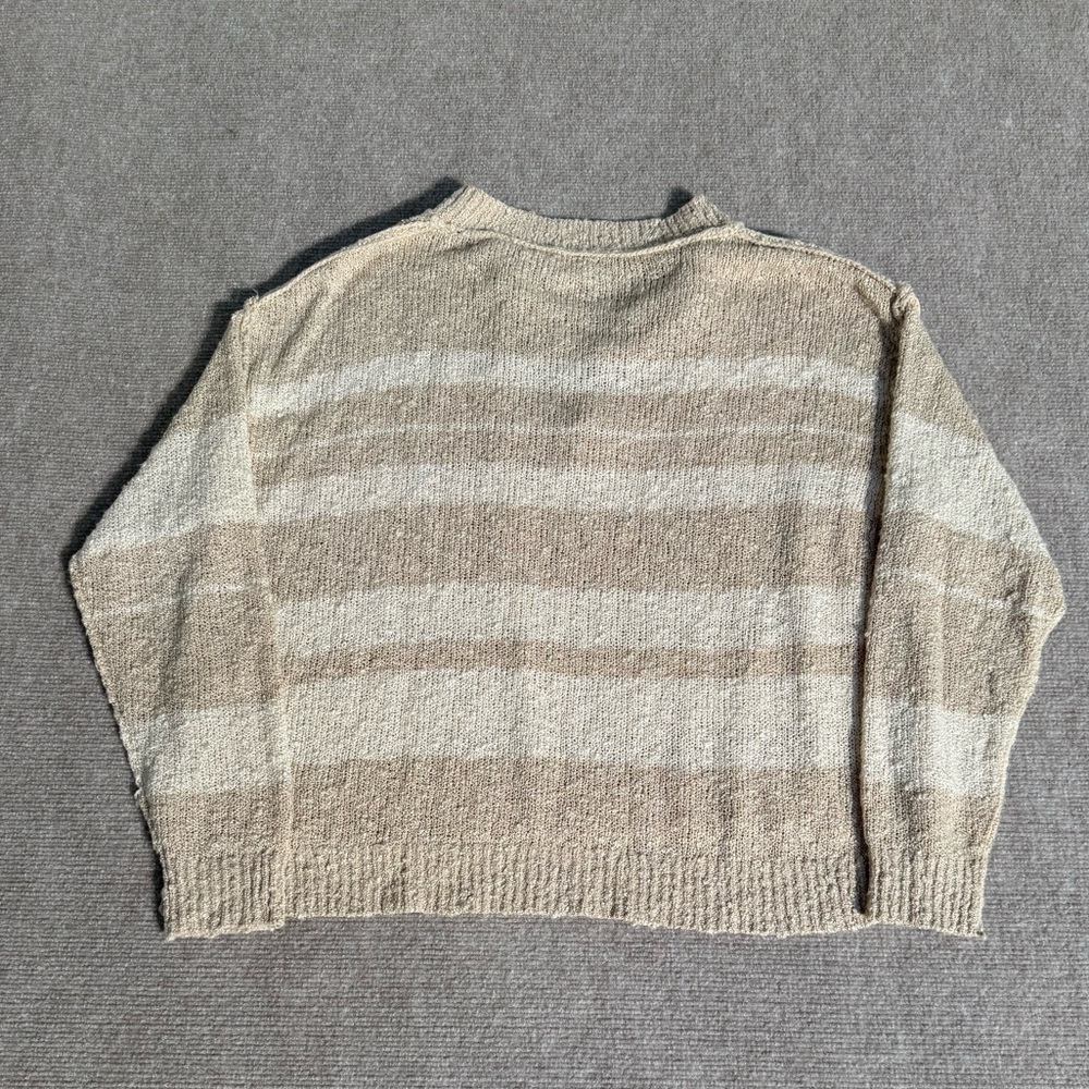 BKE Buckle Women’s Cream Striped Lace-Up V-Neck Knit Sweater - Size Small - Picture 7 of 7